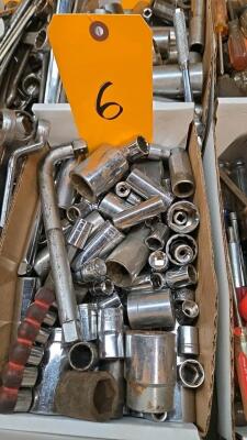 LOT SOCKETS