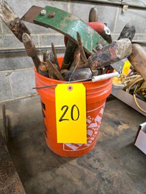 LOT HAND TOOLS