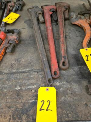 LOT PIPE WRENCHES