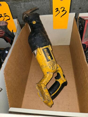 LOT DEWALT SAWZALL