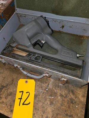 LOT SENCO SN325 AIR NAILER