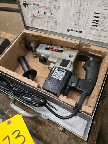 LOT BLACK & DECKER INDUSTRIAL MACHO III ROTO-HAMMER