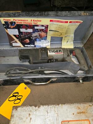 LOT PORTER CABLE TIGER QUIK CHANGE SAWZALL
