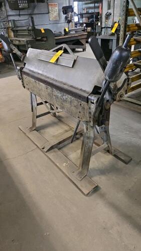 CHICAGO D & K MODEL 416 48" MANUAL SHEET METAL BENDING BRAKE; 16 GUAGE CAPACITY