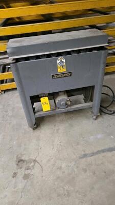 LOCKFORMER CLEATFORMER; 22 GUAGE CAPACITY; 8 ROLL STATIONS; S/N: 50098 - 2