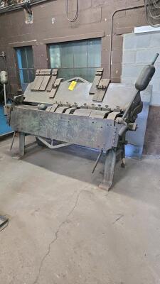 CHICAGO D & K FINGER BRAKE; MODEL W39; 72" WIDE; 16 GUAGE CAPACITY - 2
