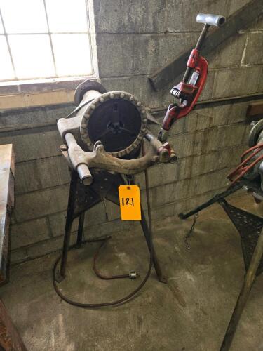 RIDGID MANUAL PORTABLE PIPE THREADING MACHINE