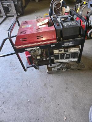 LOT HONDA PORTABLE GENERATOR; MODEL GEN-PRO; 12500 WATTS; V-TWIN - 3
