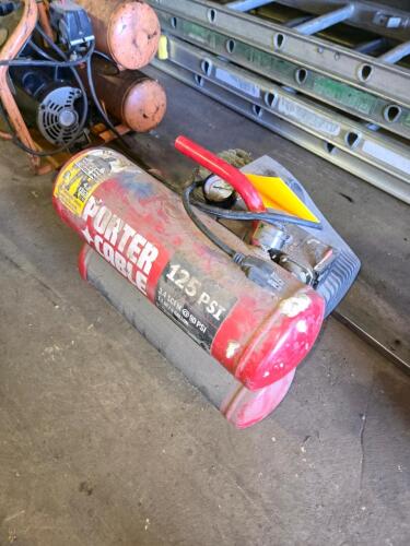 LOT PORTER CABLE PORTABLE AIR COMPRESSOR; 125PSI