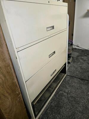 LOT OF ENTIRE CONTENTS OF DOWNSTAIRS OFFICE; NO VERTICAL FILE CABINETS - 6
