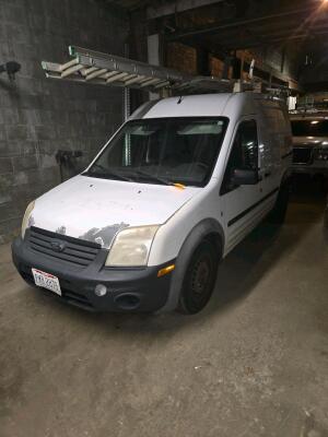 FORD TRANSIT CONNECT CARGO VAN; 2013; 2.0L I4; FRONT WD; 4-SPEED AUTO.; 135.3 CU. FT. CARGO SPACE; 189,060 MILES