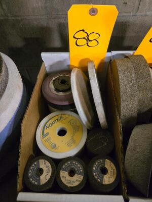 LOT GRINDING WHEELS