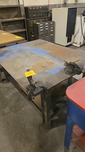 LOT STEEL TABLES, BENCHES, PARTS CABINETS, SHELVES AND FOREMANS DESK