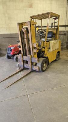Clark LPG Cushion Tire Forklift, 4,000 lb. Capacity, 2-Stage Mast, 185" Lift Height