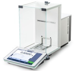 (1) 2024 Mettler Toledo XPR225DUE Balance