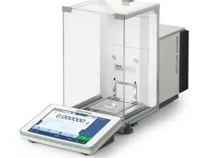 (1) 2024 Mettler Toledo XPR240E Analytical Balance