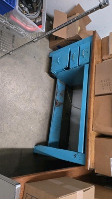 LOT CONTENTS OF ROOM-NO DOCUMENTS - 3