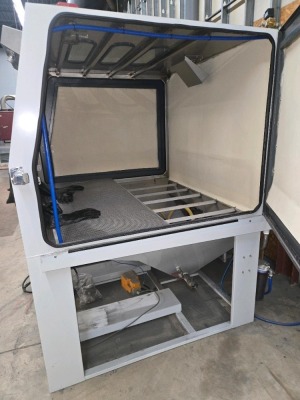 VIXEN SURFACE TREATMENTS AQUA BLAST 1515 CABINET - 3