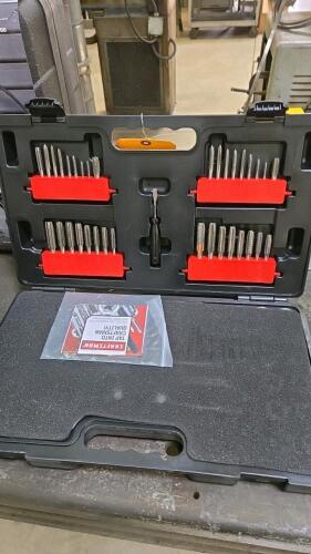 CRAFTSMAN TAP & DIE SET