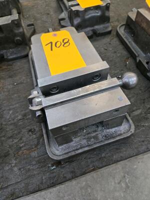 MILL VISE; 6"