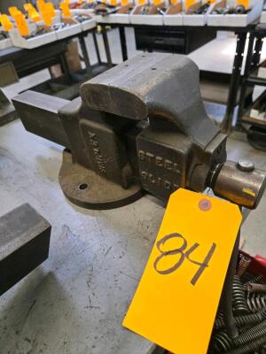 LOT SIMPLEX STEEL SLIDE BENCH VISE