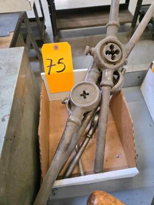 LOT THREADING TOOLS