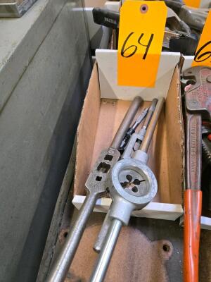LOT THREADING TOOLS