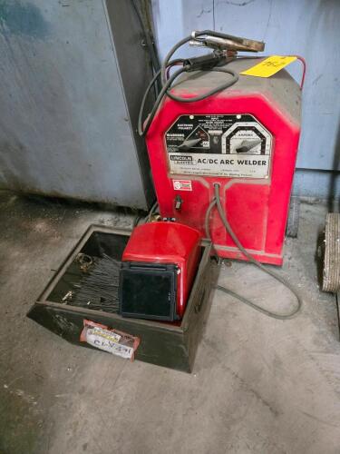 LINCOLN AC/DC ARC WELDER; 225 AMP; CODE #9221-712