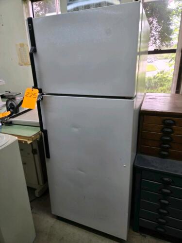 KENMORE REFRIGERATOR, HAMILTON BEACH MICROWAVE & WATER COOLER
