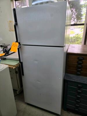 KENMORE REFRIGERATOR, HAMILTON BEACH MICROWAVE & WATER COOLER